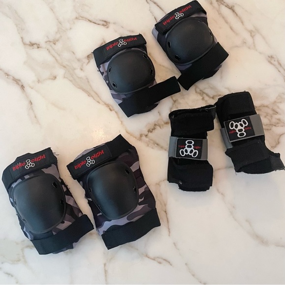 Triple Eight Pad Set - Knees, Elbows & Wrists - Picture 2 of 6